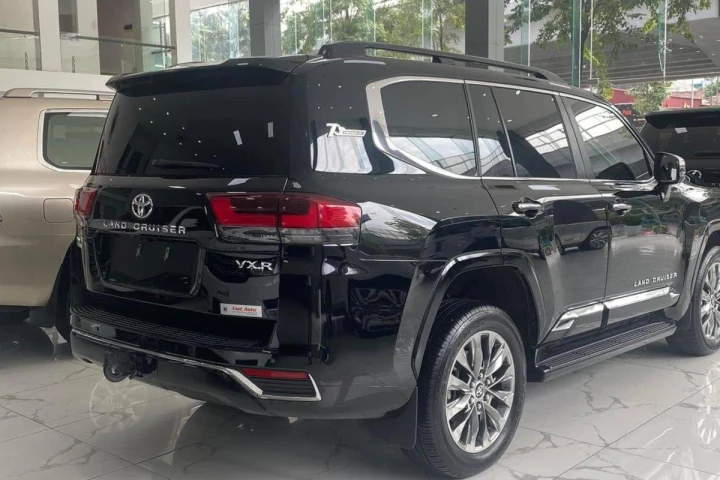 Toyota Land Cruiser 2024