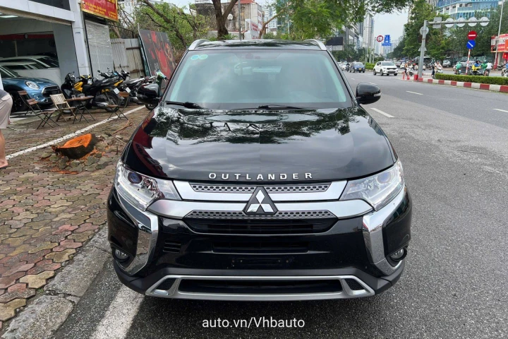 Mitsubishi Outlander 2021