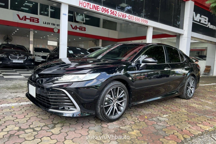 Toyota Camry 2022