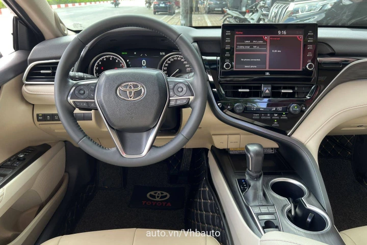 Toyota Camry 2022