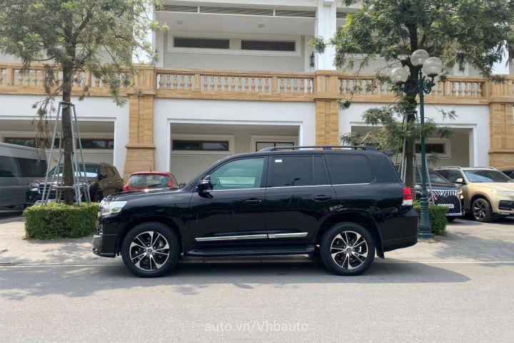 Toyota Land Cruiser 2020