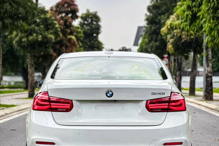 BMW 3 Series 2016