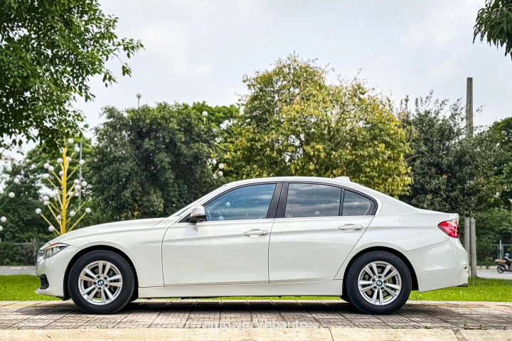 BMW 3 Series 2016