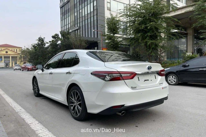 Toyota Camry 2021