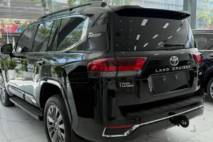 Toyota Land Cruiser 2024