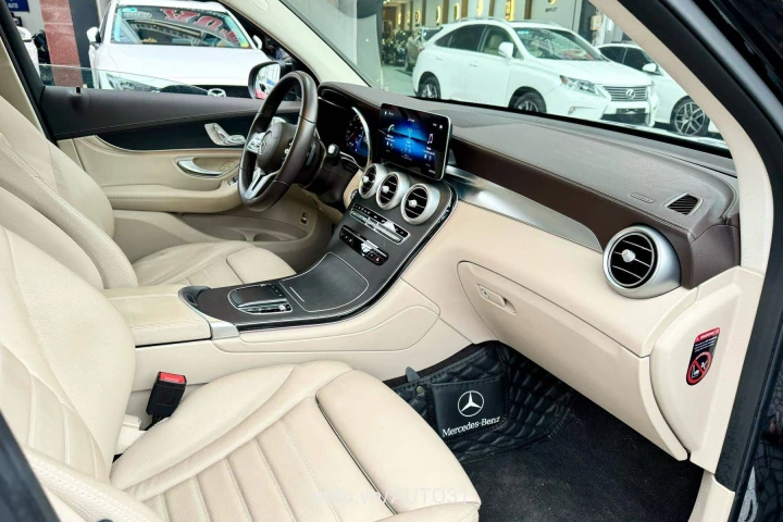 Mercedes-Benz GLC GLC300 2022