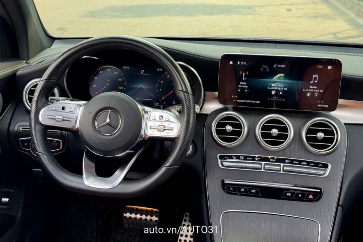 Mercedes-Benz GLC GLC300 2022