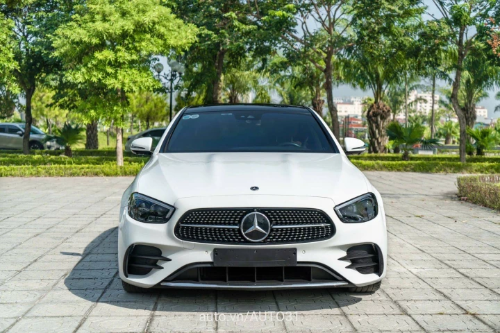 Mercedes-Benz E-Class E300 2021