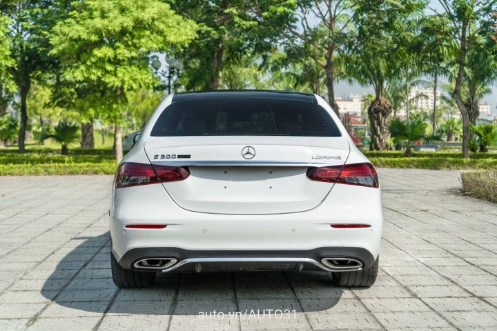 Mercedes-Benz E-Class E300 2021