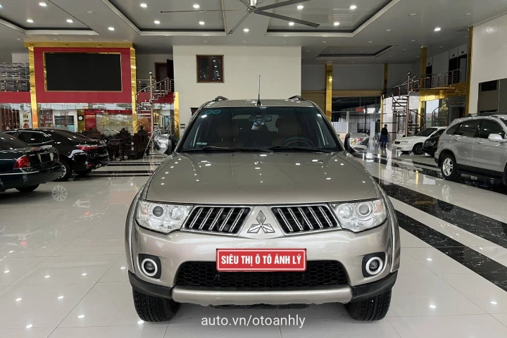 Mitsubishi Pajero 2014