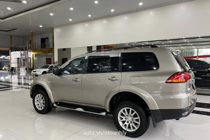 Mitsubishi Pajero 2014