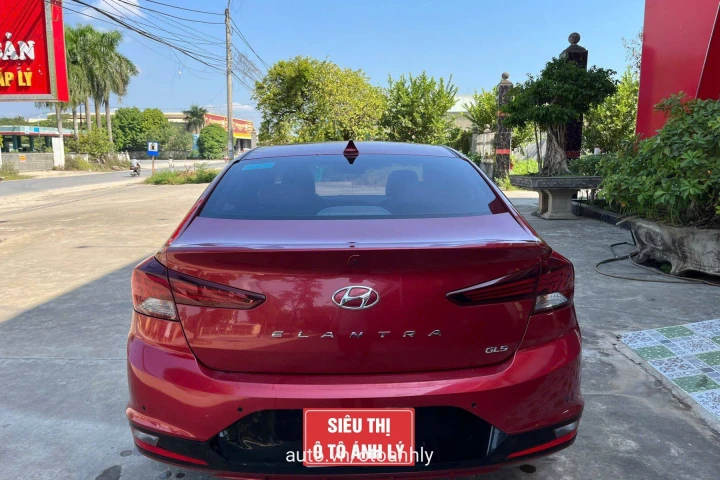 Hyundai Elantra 1.6 AT 2020