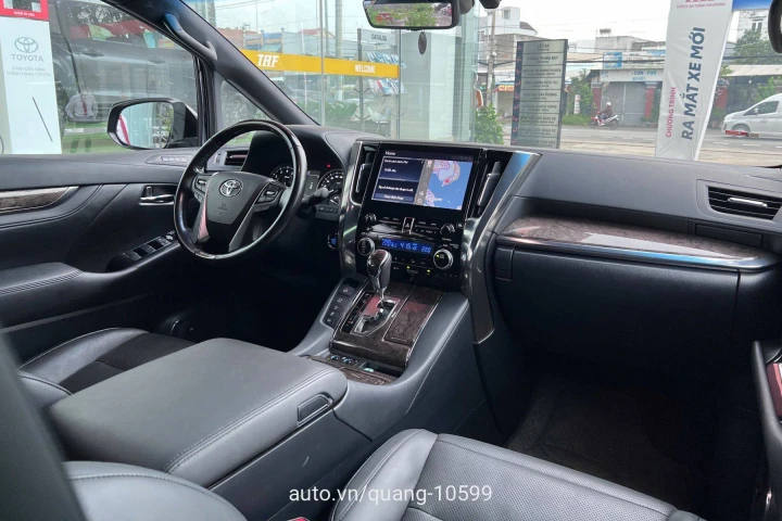 Toyota Alphard 2021