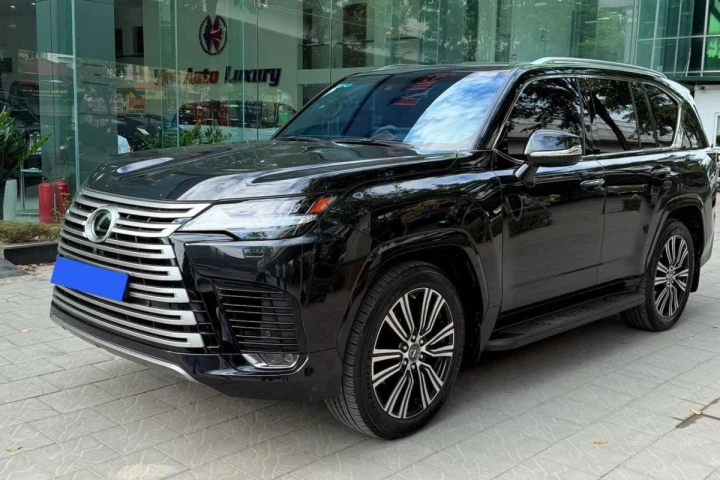 Lexus LX 2024