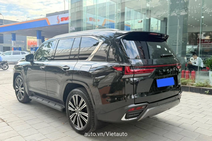 Lexus LX 2024