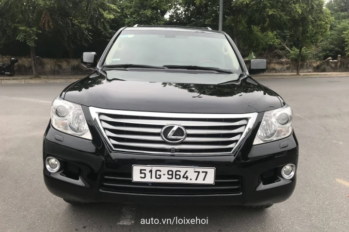 Lexus LX 2008