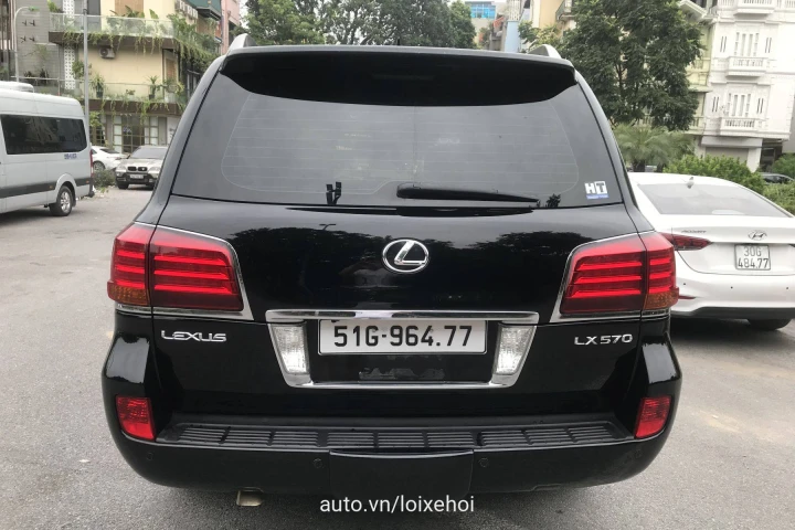 Lexus LX 2008