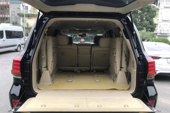 Lexus LX 2008