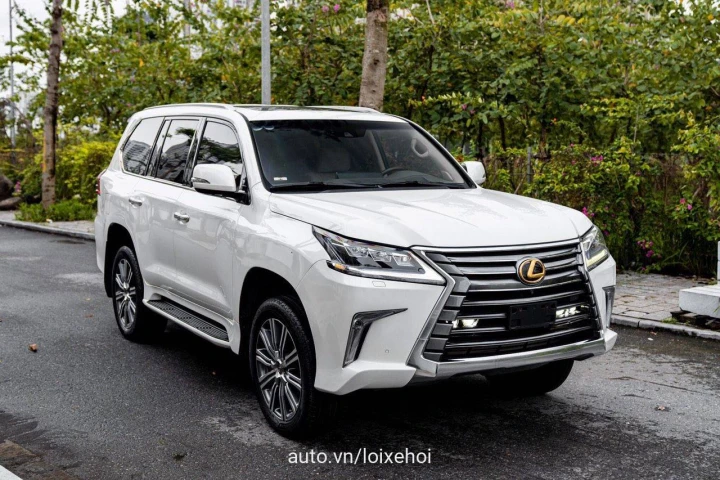 Lexus LX 2015