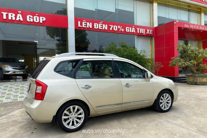 Kia Carens 2012