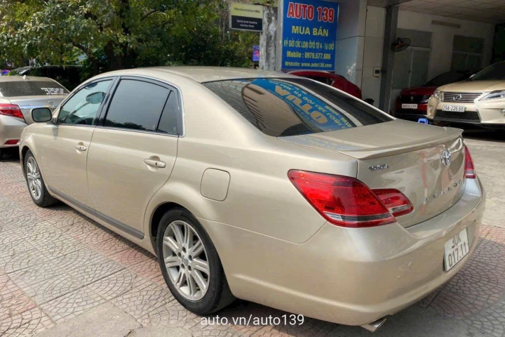 Toyota Avalon 2006