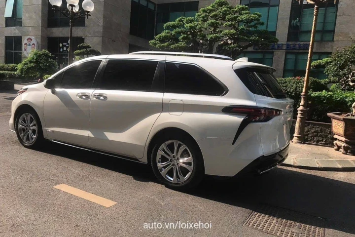 Toyota Sienna 2021