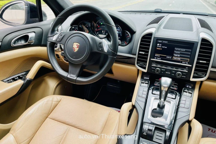 Porsche Cayenne 2014