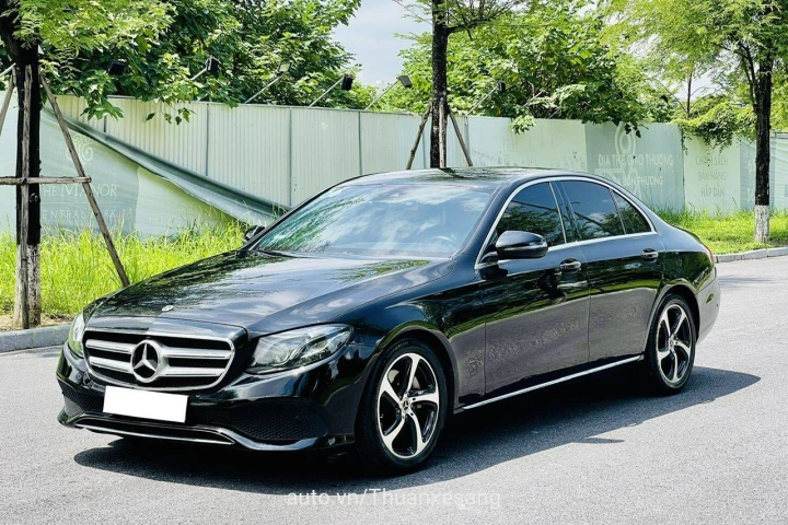 Mercedes-Benz E-Class 2018