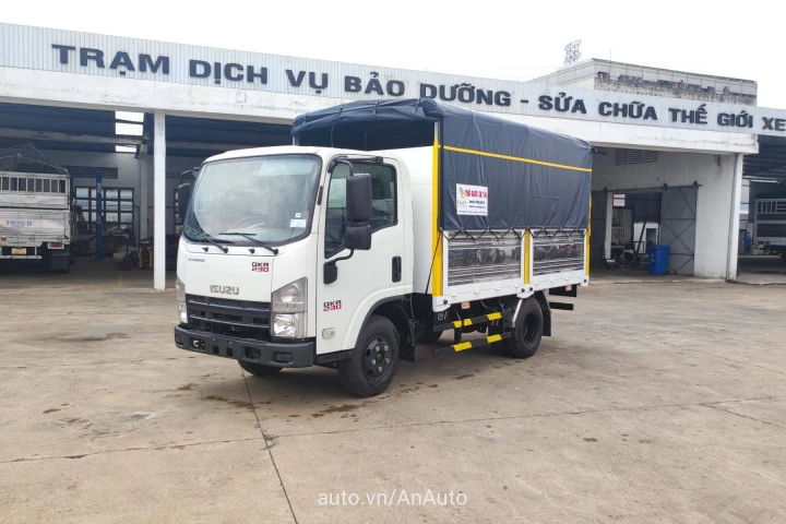 Isuzu Xe tải thùng 2024