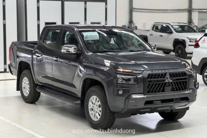 Mitsubishi Triton 2024