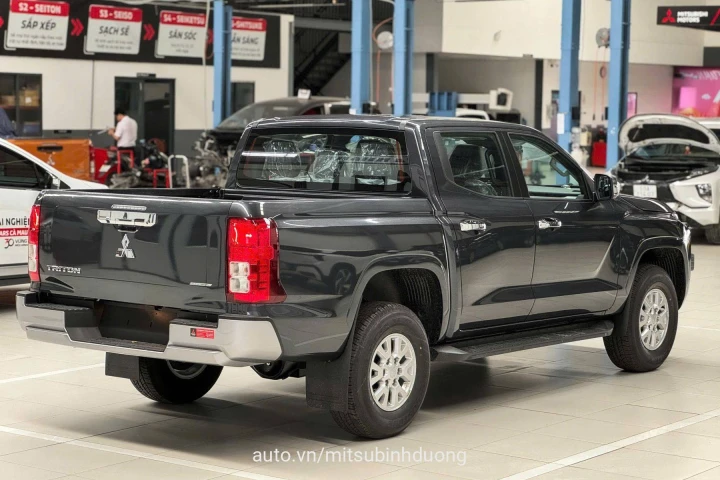 Mitsubishi Triton 2024