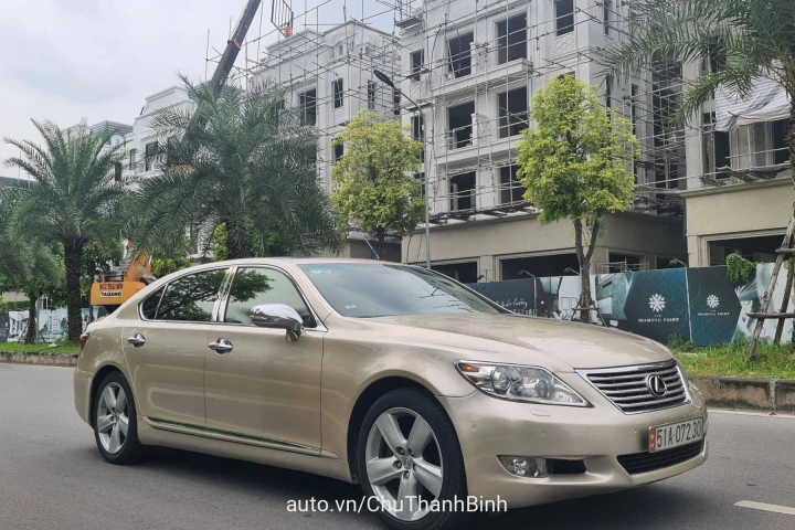 Lexus LS 2010