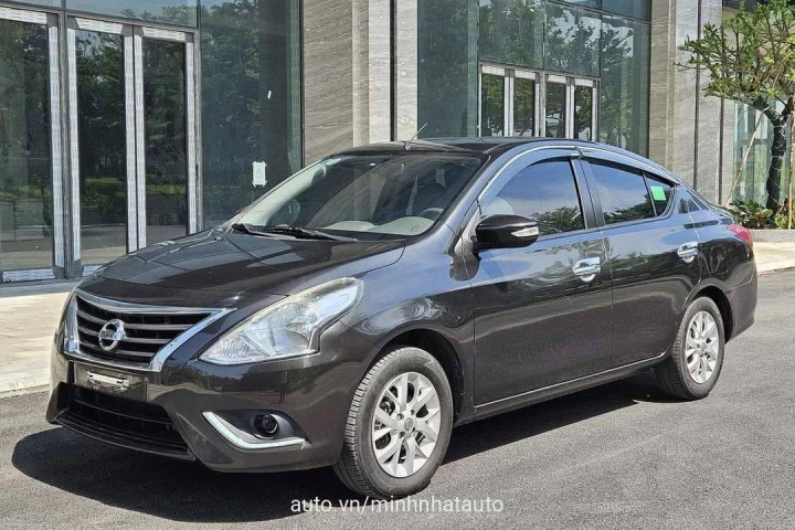 Nissan Sunny 2018