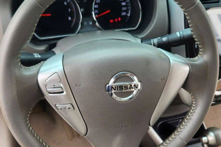 Nissan Sunny 2019