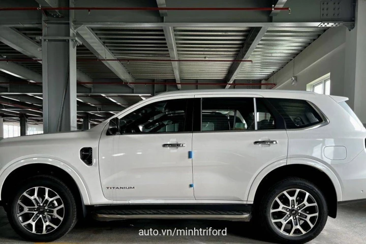 Ford Everest Titanium 2024