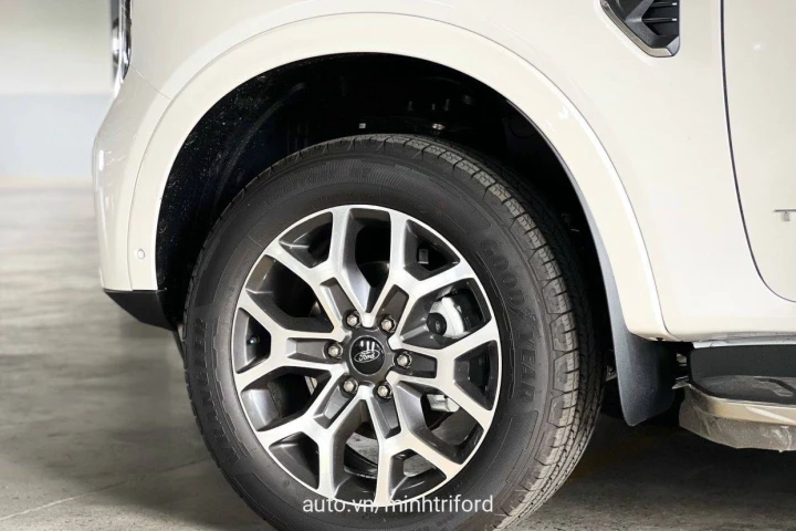 Ford Everest Titanium 2024