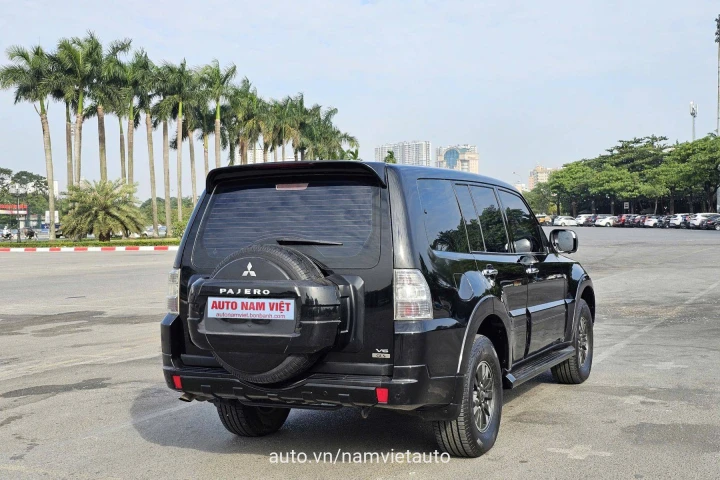 Mitsubishi Pajero 2010