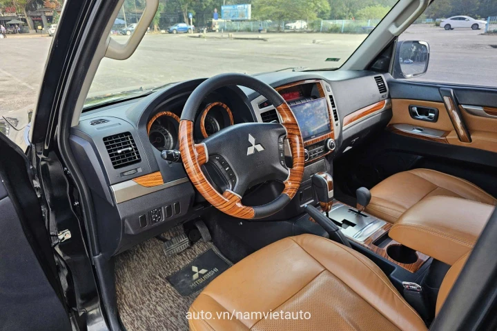 Mitsubishi Pajero 2010