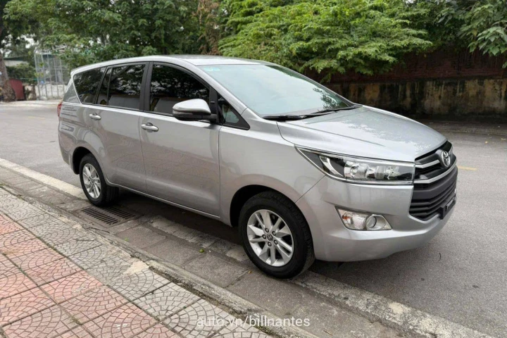 Toyota Innova 2020