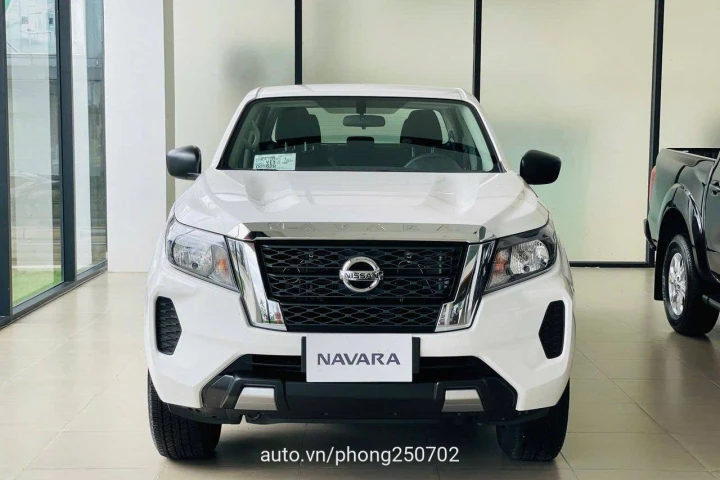 Nissan Navara 2024