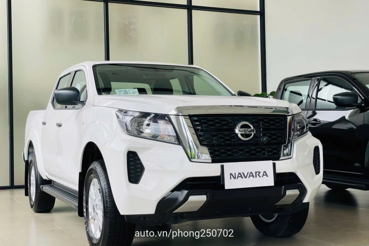 Nissan Navara 2024