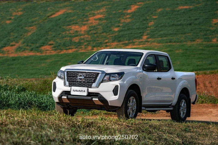 Nissan Navara 2024