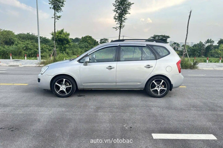 Kia Carens 2010