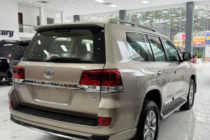 Toyota Land Cruiser 2016