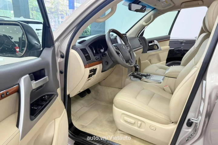 Toyota Land Cruiser 2016