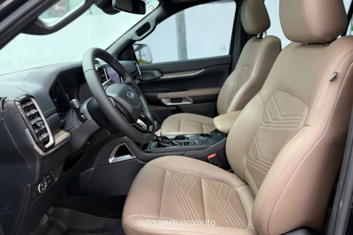 Ford Everest Titanium 2023