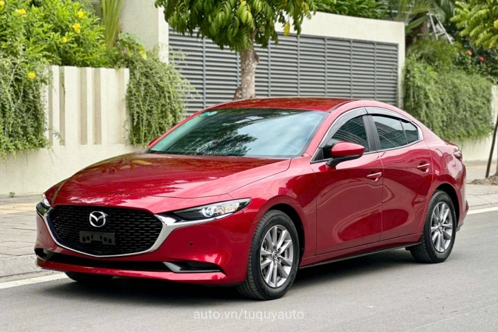 Mazda 3 1.5L Deluxe 2022