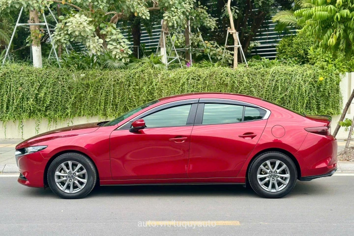 Mazda 3 1.5L Deluxe 2022