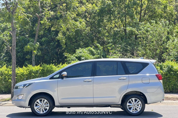 Toyota Innova 2017