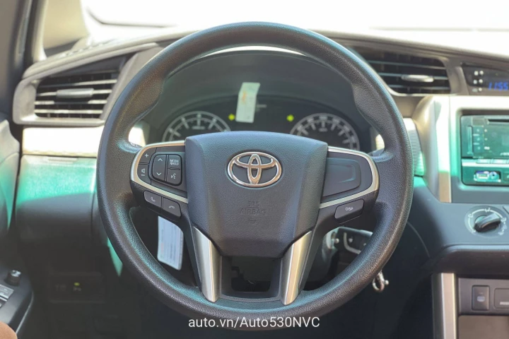 Toyota Innova 2017